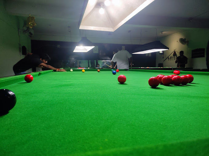 Eight Ball Pool Hall - Pool & Snooker | Gomti Nagar