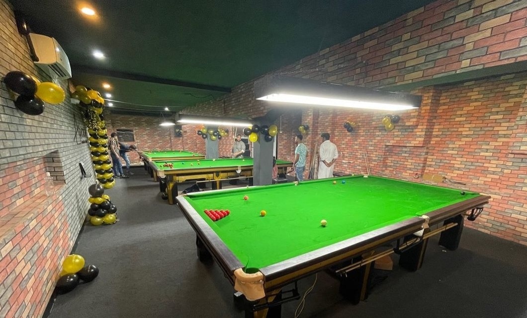 Q Action Snooker Club- Pool & Snooker, Entally