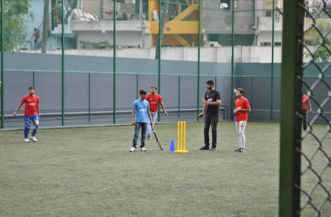 The Banana Kick - Box Cricket | Sanjaynagar